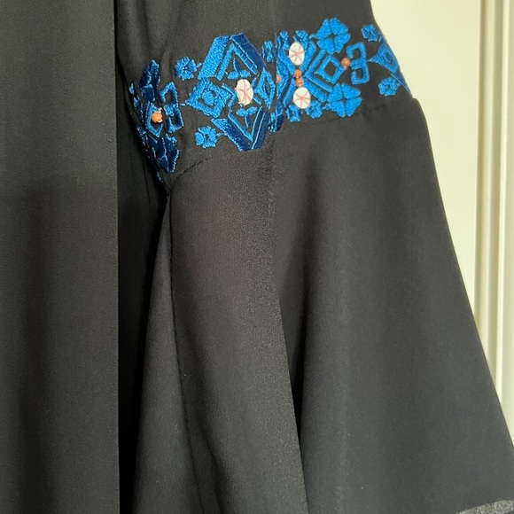 Ivanka Trump black Blouse with beautiful embroidery. Size S - Picture 6 of 10